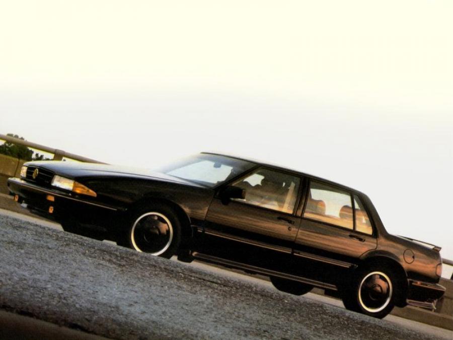  Pontiac Bonneville SSE 1987 года  (фото 8 из 9)